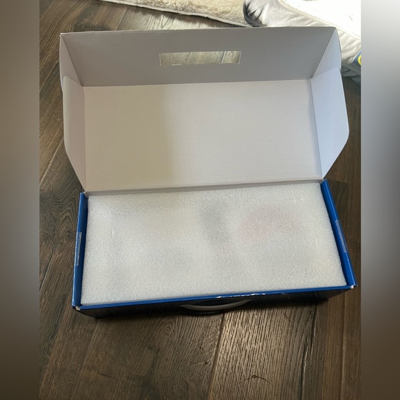 NEW! VuPoint Magic Wand portable handheld scanner and auto feed dock - Picture 5 of 8